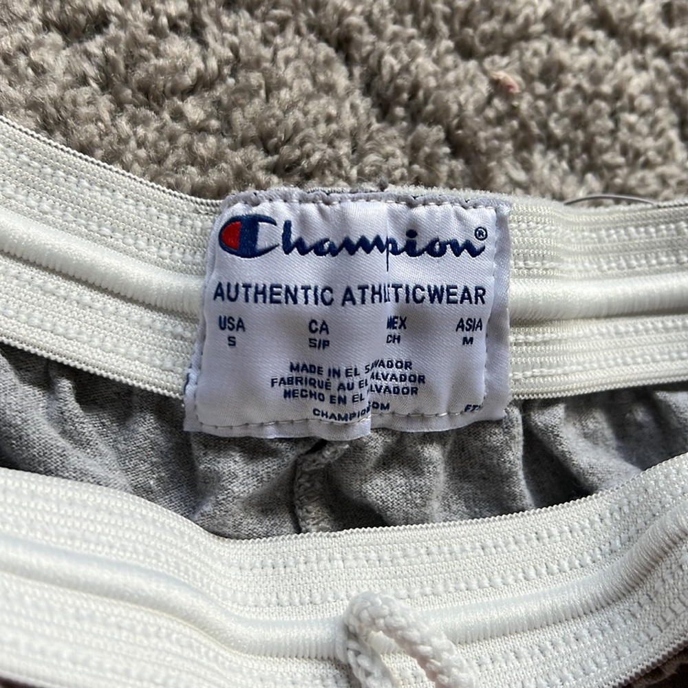 Champion Reworked Shorts - Picture 2 of 7